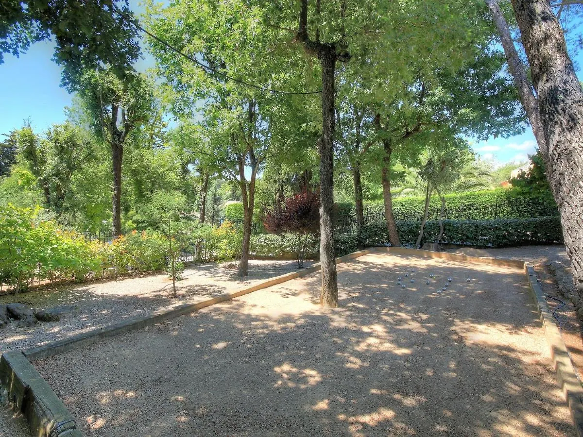 Villa Bois Dore Valbonne 0*,  France